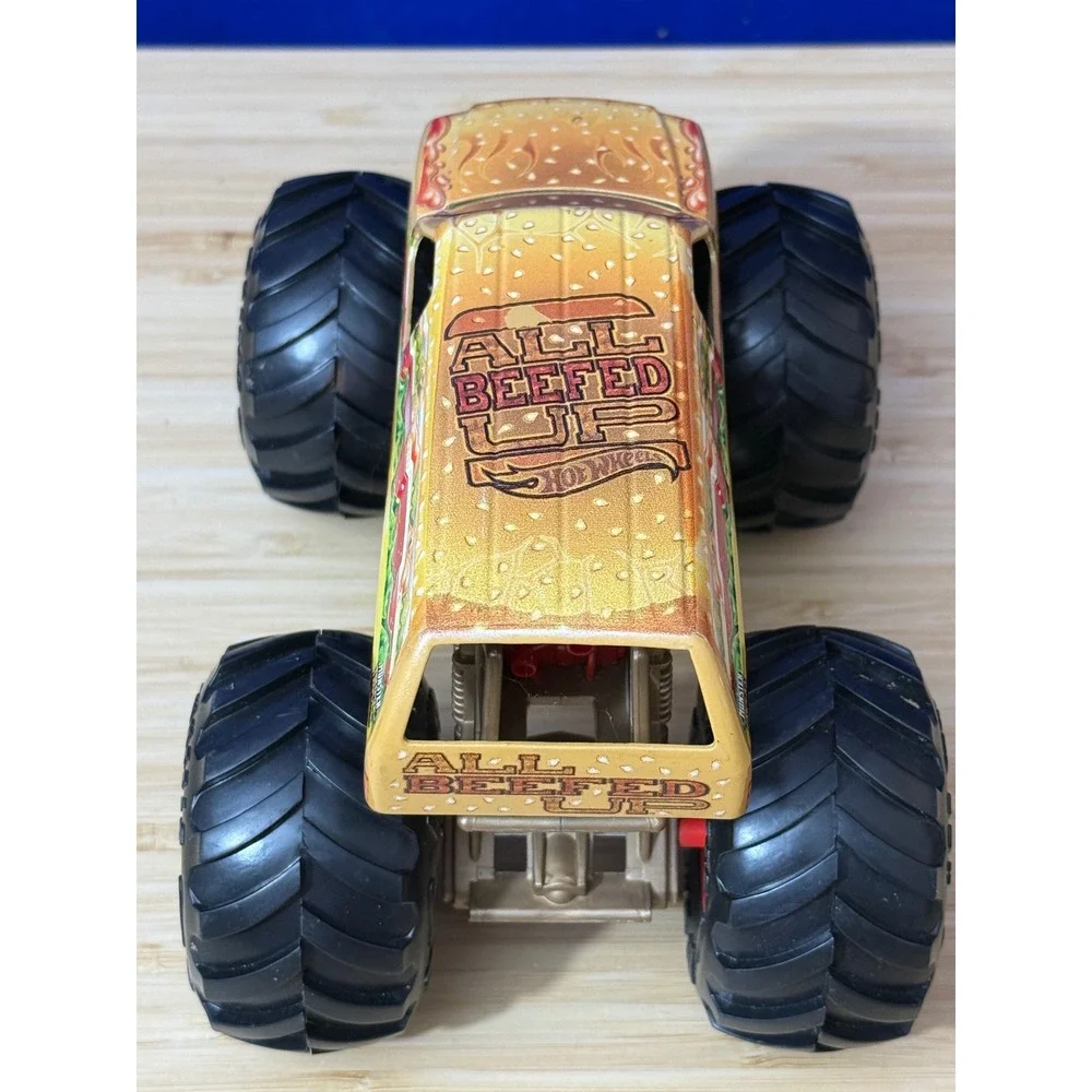 Hot Wheels Monster Truck All Beefed Up Hamburger Diecast 1:24 Scale Gold Red